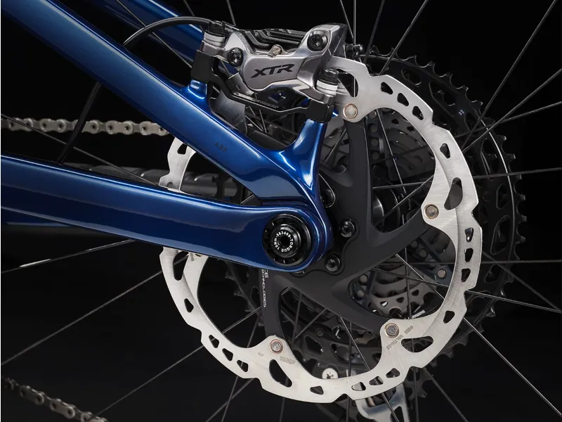 Fuel EXe 9.9 XTR Full Suspension Electric Mountain Bike 2025 in Mulsanne Blue-6